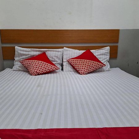 Oyo 93584 Rukotel South Tangerang Exteriör bild
