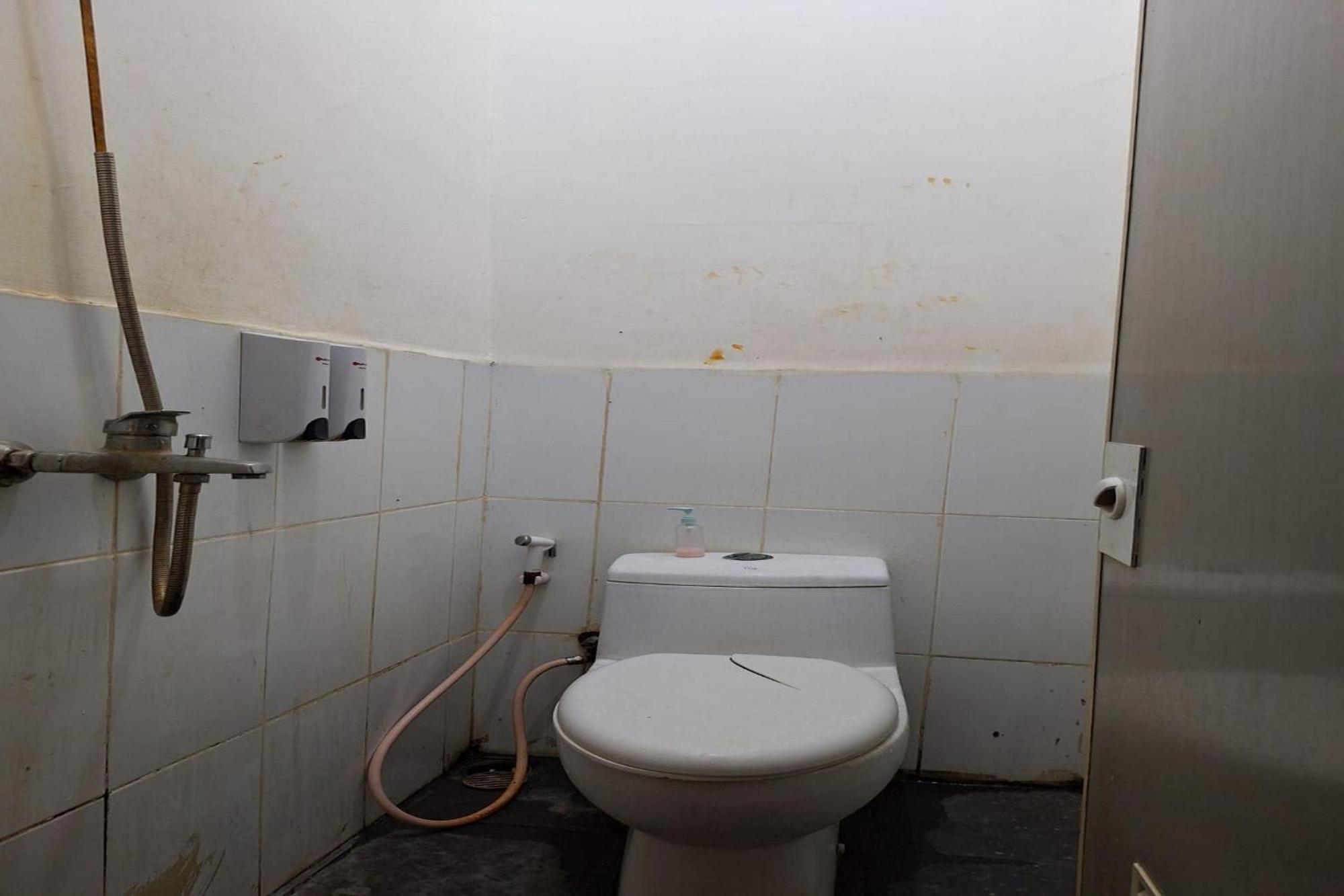 Oyo 93584 Rukotel South Tangerang Exteriör bild