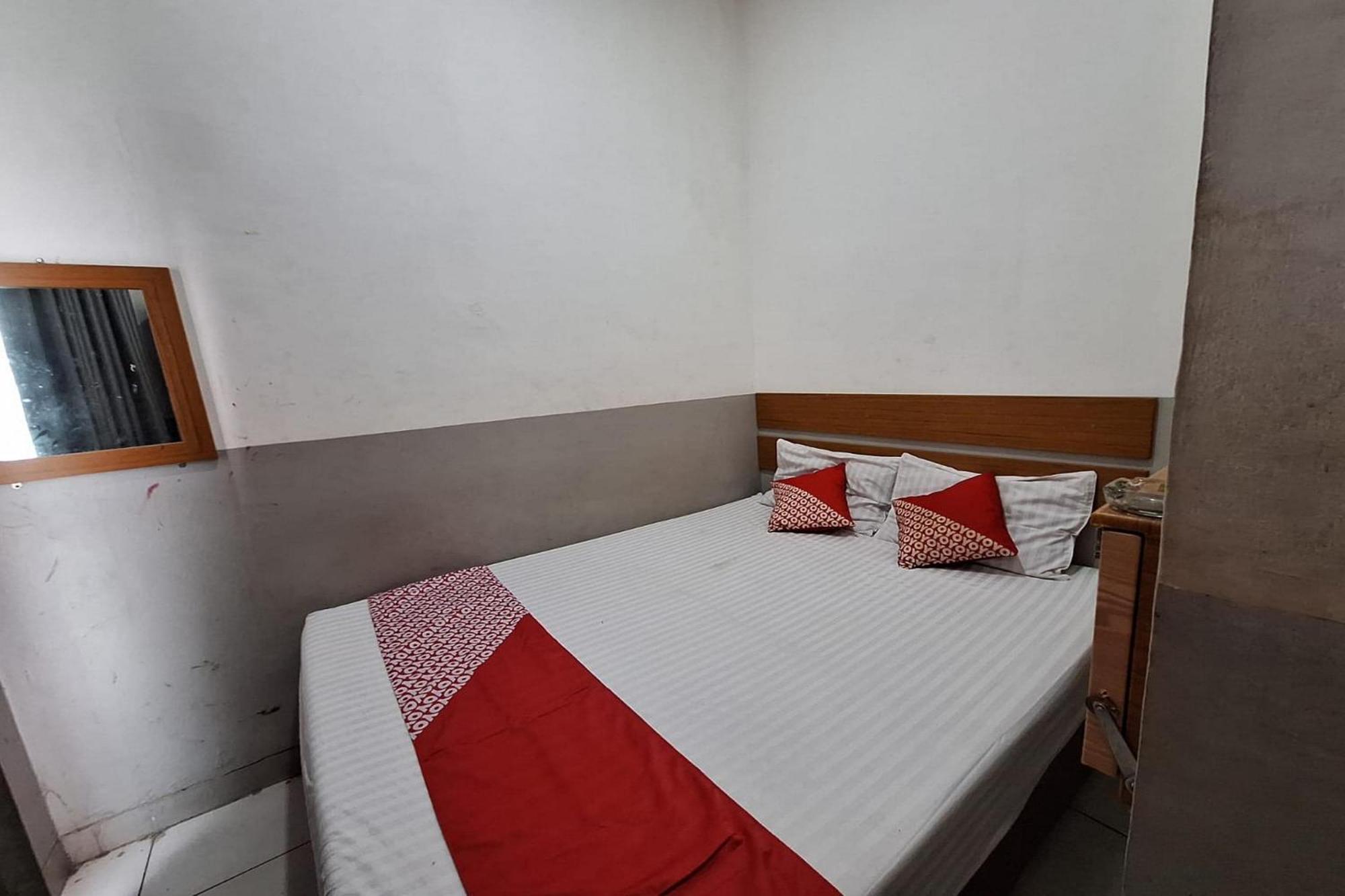 Oyo 93584 Rukotel South Tangerang Exteriör bild