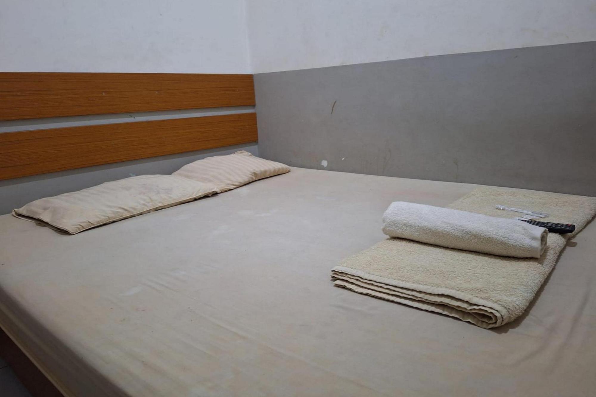 Oyo 93584 Rukotel South Tangerang Exteriör bild