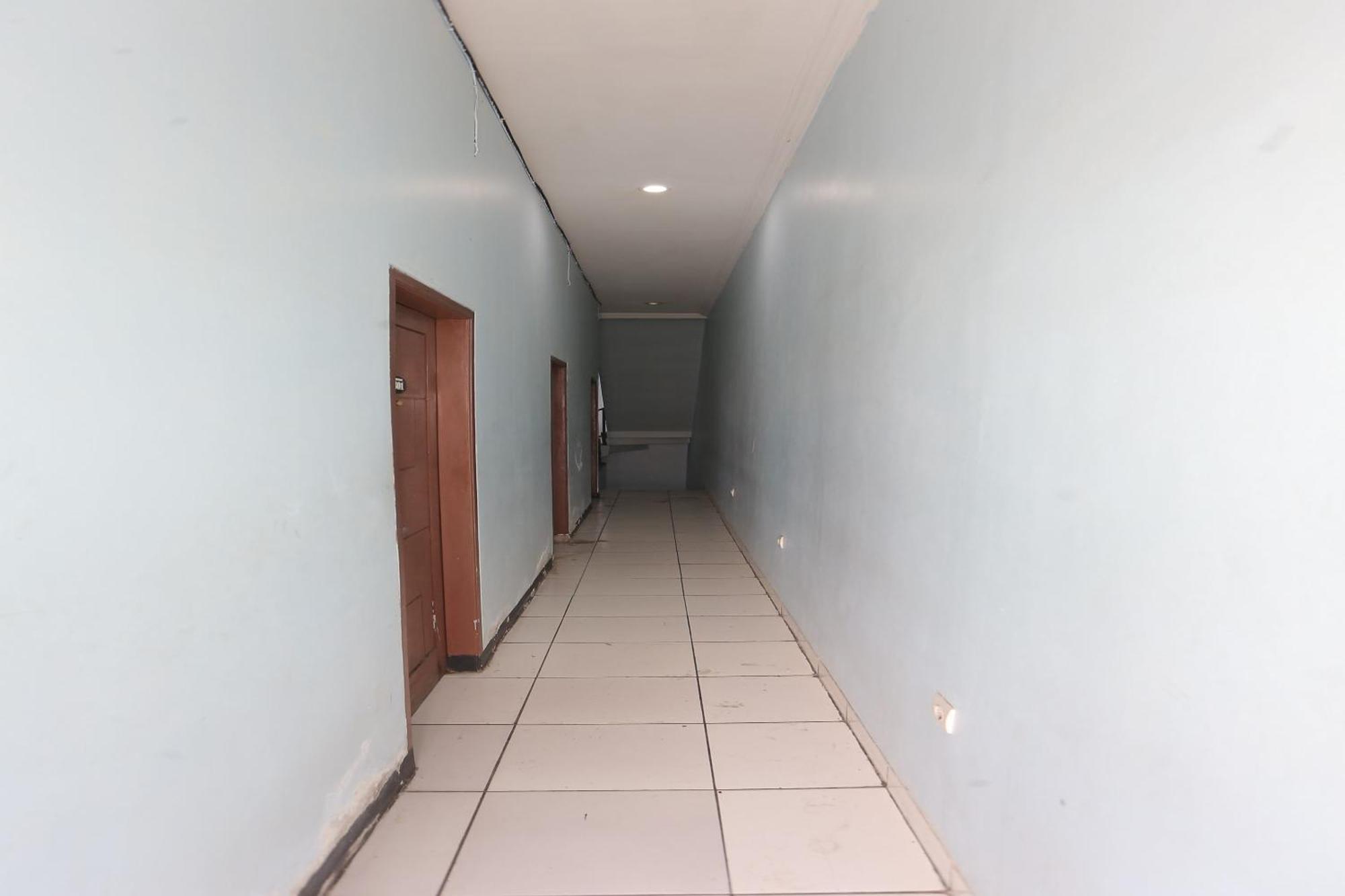 Oyo 93584 Rukotel South Tangerang Exteriör bild