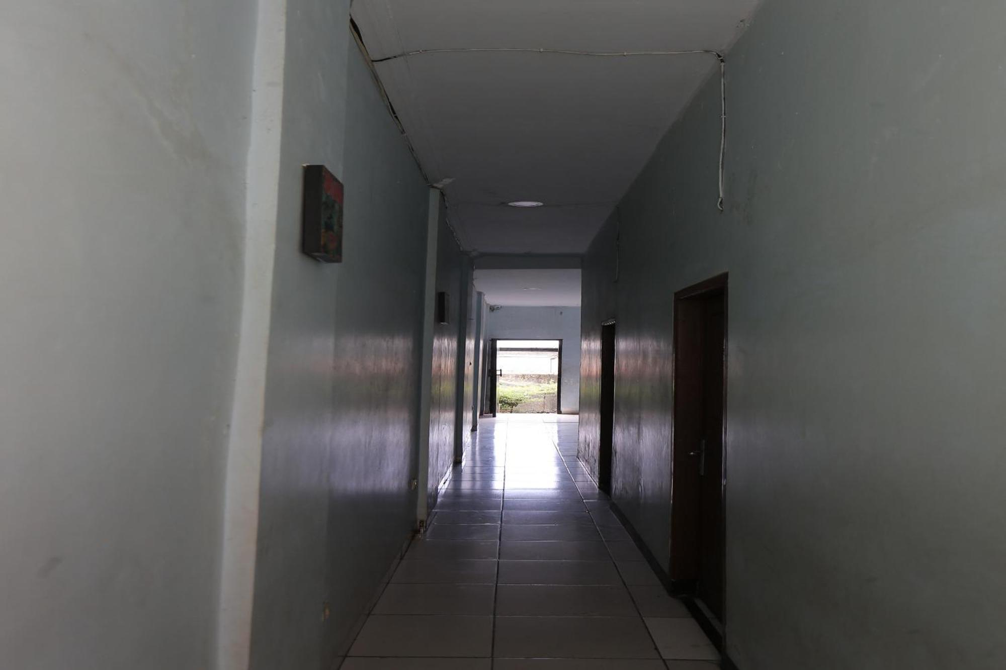 Oyo 93584 Rukotel South Tangerang Exteriör bild